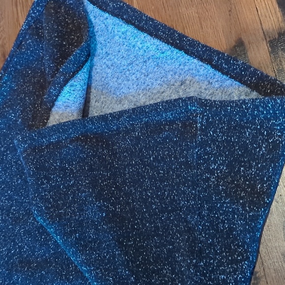 Zara Trafaluc Black Crew Neck Cuffed Short Sleeve Top. Sz M. - Picture 11 of 12